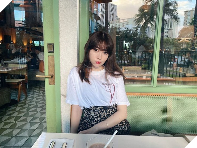 YouTuber xinh đẹp đã nhận được hơn 18 nghìn lượt view chỉ với một video hướng dẫn phối đồ 2