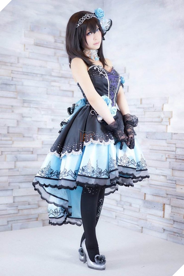 Coser sexy hóa thân thành đàn ông U30 khiến fan thất vọng 4