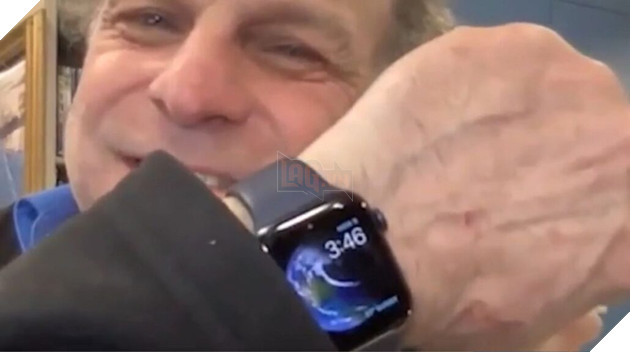 Apple Watch lại cứu sống người đàn ông mắc kẹt trong tảng băng tại Somersworth