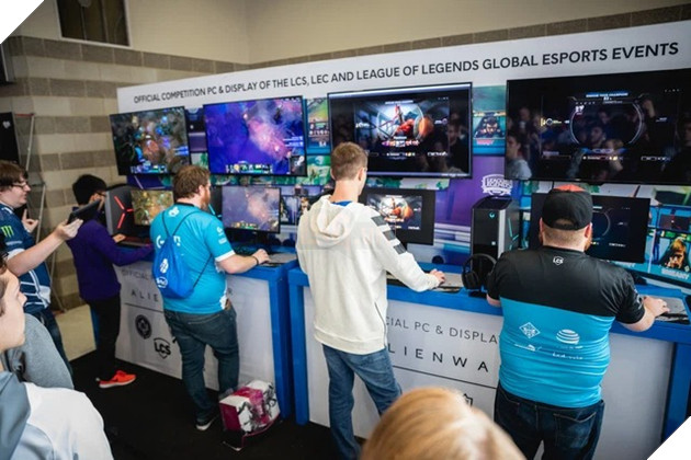 Một nhà tài trợ lớn chính thức ngừng hợp tác vì những bê bối quấy rối tình dục nơi công sở của Riot Games 2