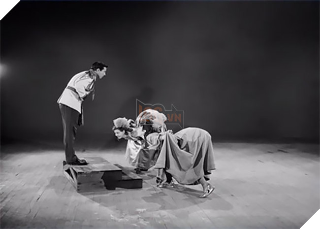 Loạt ảnh những diễn viên làm mẫu cho phim hoạt hình Cinderella ở hậu trường 5