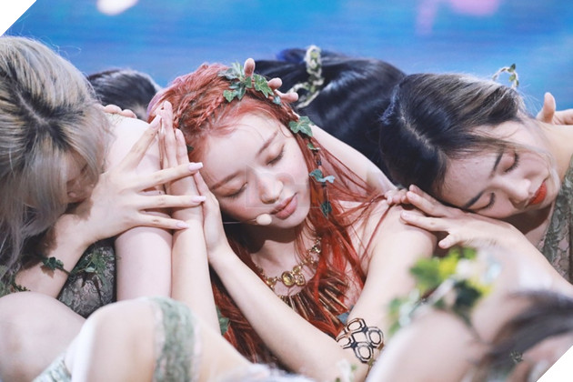 Sẽ ra sao khi các nữ thần tượng K-POP hóa thân thành các nàng công chúa Disney?  9