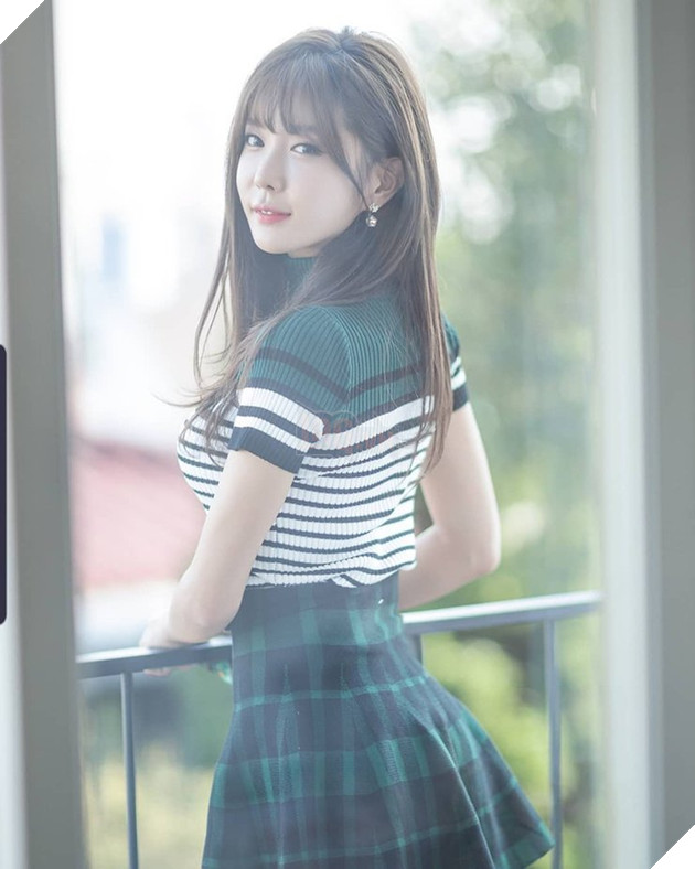 Hot Streamer 34 tuổi trông như 18 tuổi khiến cư dân mạng choáng váng 7