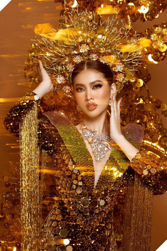 Bộ quốc phục nặng gần 30kg của Á hậu Ngọc Thảo tại Miss Grand International 2020 2