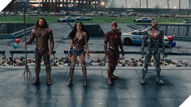 Những dấu hiệu cho thấy Lois Lane đã có thai trong Zack Snyder's Justice League 2