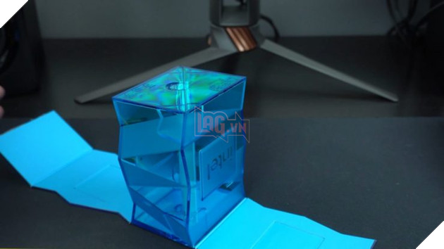 Cái nhìn đầu tiên về CPU Flagship Intel Core i9-11900K Rocket Laker  4