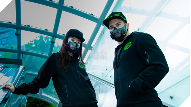 Razer đang sản xuất khẩu trang trong suốt với dải đèn RGB bắt mắt  3