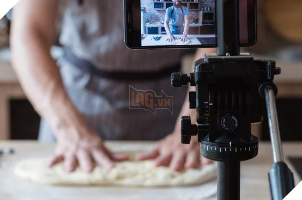 Gã mafia khét tiếng bị cảnh sát tóm gọn chỉ vì đam mê làm Youtuber của hắn ta