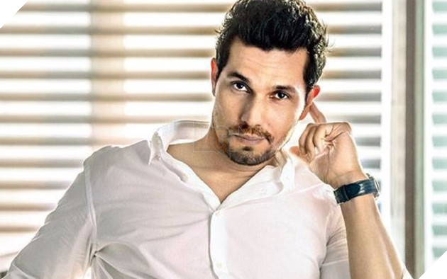 Tài tử Ấn Độ từng đối đầu Thần Sấm Chris Hemsworth là ai? 2