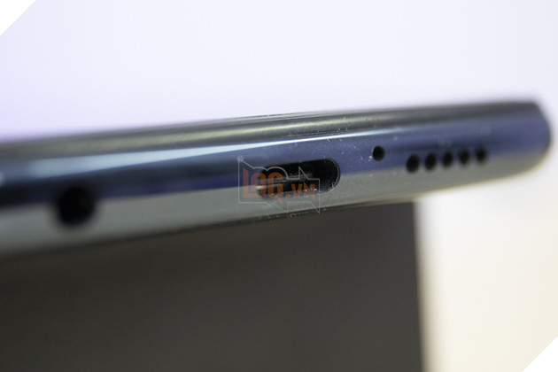 Trên tay nhanh Poco X3 Pro: Smartphone sở hữu cấu hình mạnh mẽ và lượng pin trâu 16