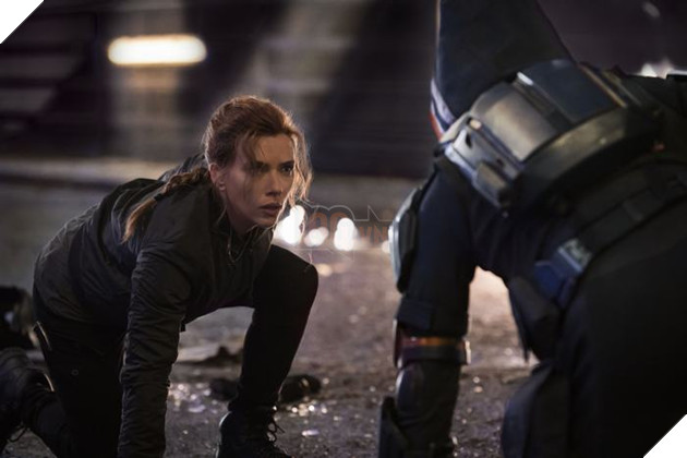Trailer mới nhất của Black Widow tiết lộ quá khứ bị bắt cóc và hành trình cùng biệt đội Avengers 2