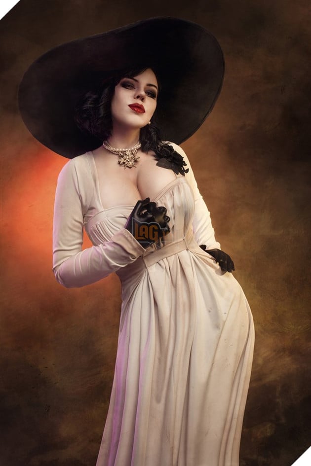 Resident Evil 8 Cho phép người chơi chụp ảnh Lady Dimitrescu theo ý muốn 4