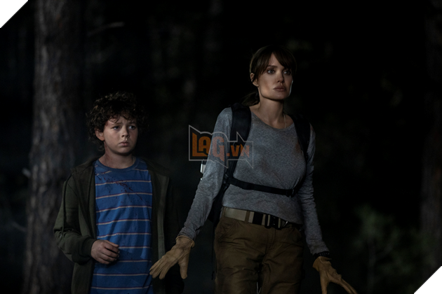 Chị đại Angelina Jolie tái xuất với bộ phim giật gân Those Who Wish Me Dead  3