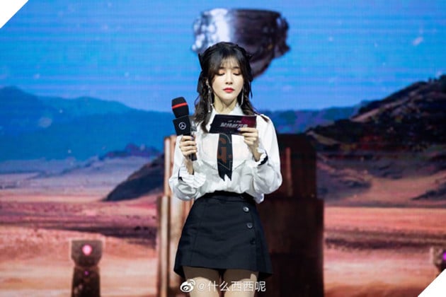 LMHT: Nữ MC xinh đẹp của LPL bị chỉ trích nặng nề vì mắc phải một lỗi vô cùng cơ bản 4