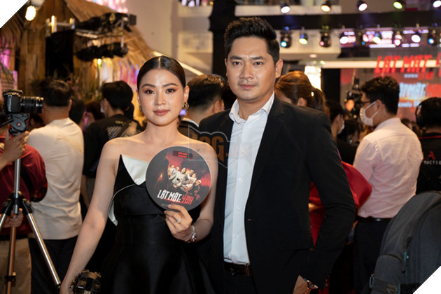 Cả showbiz tề tựu mừng Lý Hải ra mắt Lật Mặt: 48H  21