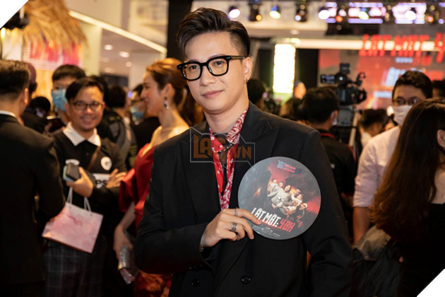 Cả showbiz tề tựu mừng Lý Hải ra mắt Lật Mặt: 48H  24