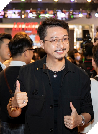 Cả showbiz tề tựu mừng Lý Hải ra mắt Lật Mặt: 48H  9