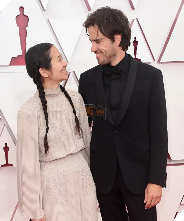 Chuyện tình đáng ngưỡng mộ của bộ đôi đứng sau phim thắng Oscar 2021 - Nomadland  4