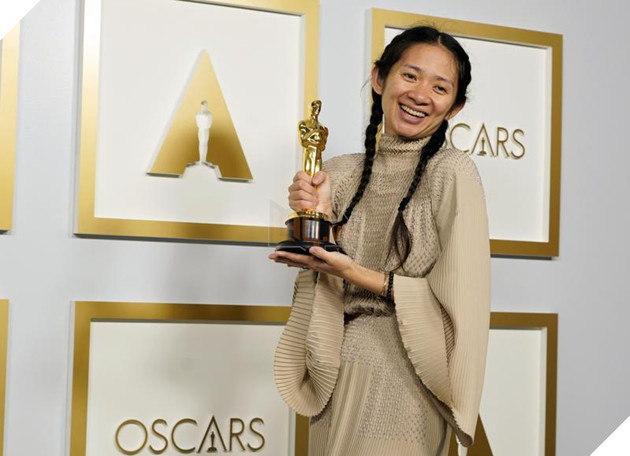 Chuyện tình đáng ngưỡng mộ của bộ đôi đứng sau phim thắng Oscar 2021 - Nomadland  2