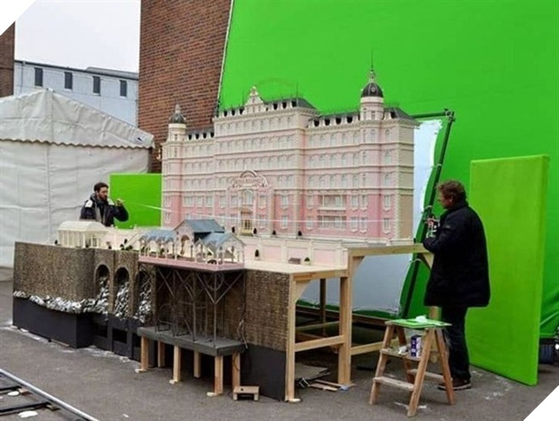 Bóc mẽ những cảnh quay kinh điển của Hollywood qua loạt ảnh hậu trường hài hước Phần 2  4