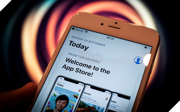 Cậu bé vô tình chi 1.116 USD trên App Store, Apple đã xin lỗi và hoàn lại số tiền 2