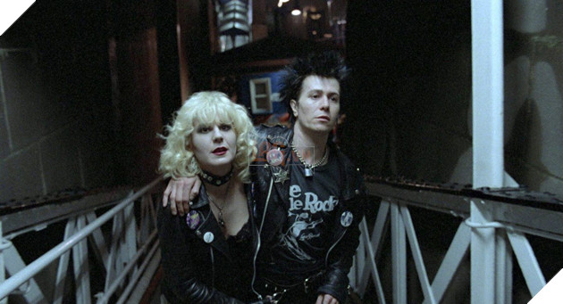 Những mối quan hệ siêu độc hại của màn ảnh P2 : Kẻ bỏ bùa yêu, người trở thành sex toy của chồng 6