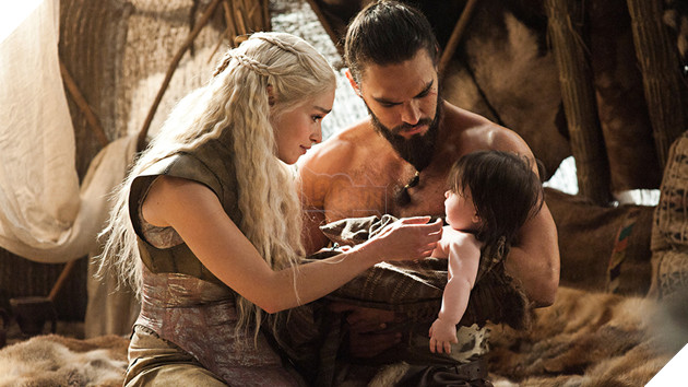 Những mối quan hệ siêu độc hại của màn ảnh P2 : Kẻ bỏ bùa yêu, người trở thành sex toy của chồng 10