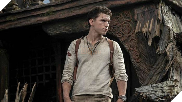 Bức ảnh đầu tiên của phim Uncharted có cả Tom Holland và Mark Wahlberg