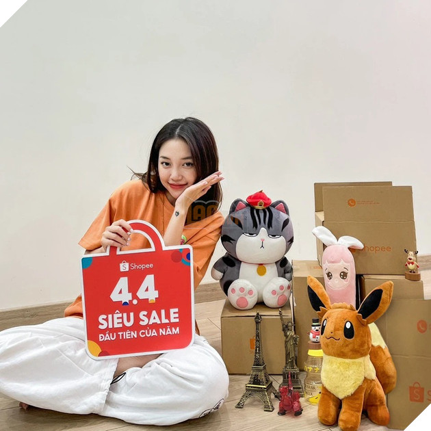 Điểm mặt một số nghề tay trái của các streamer để tăng thu nhập ngoài việc lên sóng mỗi ngày