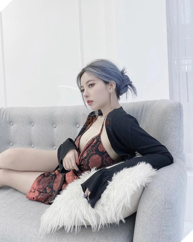 Ohsusu comeback cực kì gợi cảm và không quên khoe khéo người yêu trên MXH 7