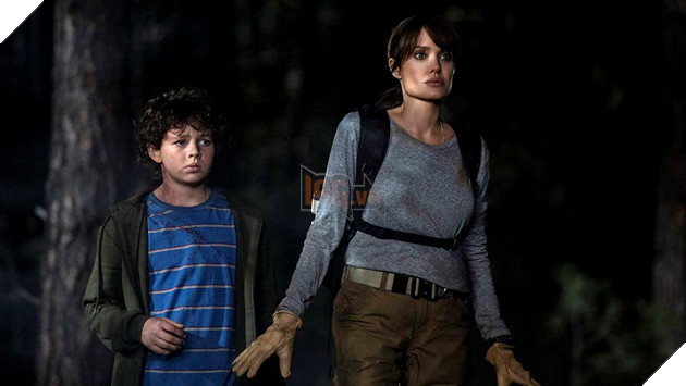 Hết làm siêu anh hùng, Angelina Jolie chuyển sang đóng phim đề tài thảm hoạ, giật gân 2