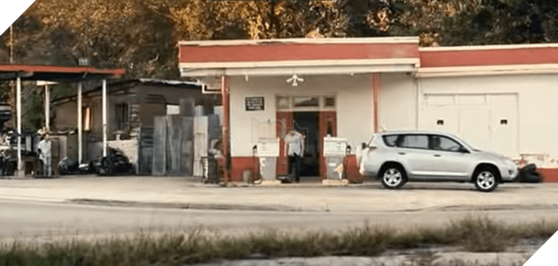  Mùa dịch xem gì? - review I Spit On Your Grave - hiếp người đền mạng 