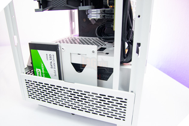 Đánh giá nhanh The Tower 100 White của Thermaltake: Võ case PC nhỏ nhưng có võ  11