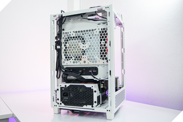 Đánh giá nhanh The Tower 100 White của Thermaltake: Võ case PC nhỏ nhưng có võ  7