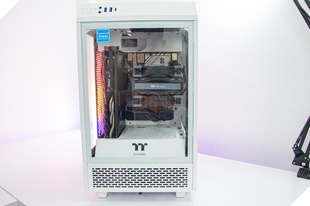 Đánh giá nhanh The Tower 100 White của Thermaltake: Võ case PC nhỏ nhưng có võ  2