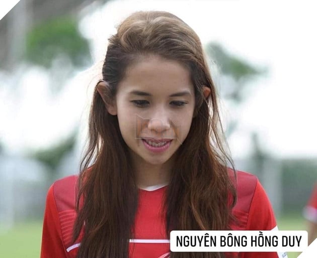 Cười nghiêng ngả với phiên bản nữ của các cầu thủ đội tuyển Việt Nam 4