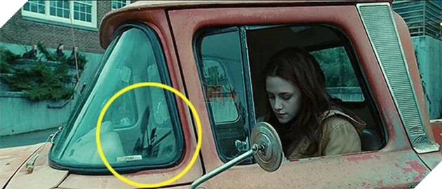 Soi những chi tiết bất hợp lý trong loạt phim nổi tiếng P1 