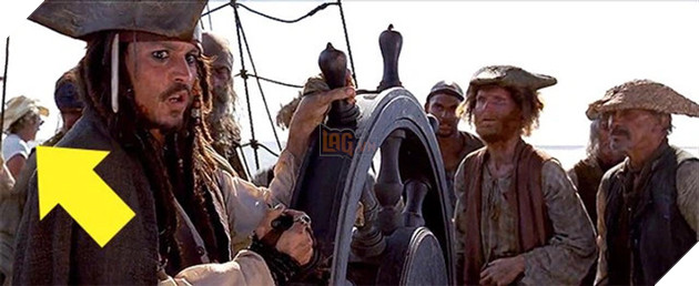 Soi những chi tiết bất hợp lý trong loạt phim nổi tiếng P2  3