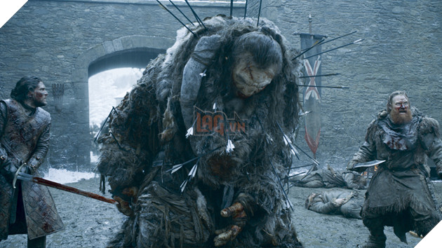 Câu chuyện về tài tử cao 2,13 m chuyên đóng vai quái vật ở Hollywood 3