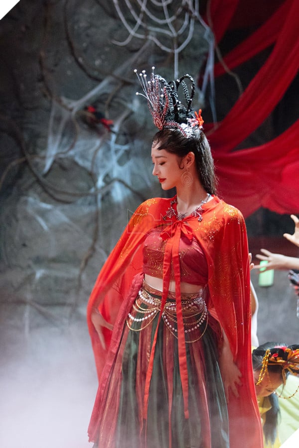 Nhan sắc của nàng nhện tinh trong Tây Du Ký phiên bản 2021 khiến dân tình mất máu vì quá xinh đẹp 2