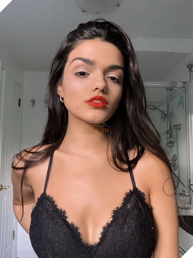 Nhan sắc đời thực siêu cuốn hút của nữ diễn viên da màu sẽ vào vai nàng Bạch Tuyết của nhà Disney 6