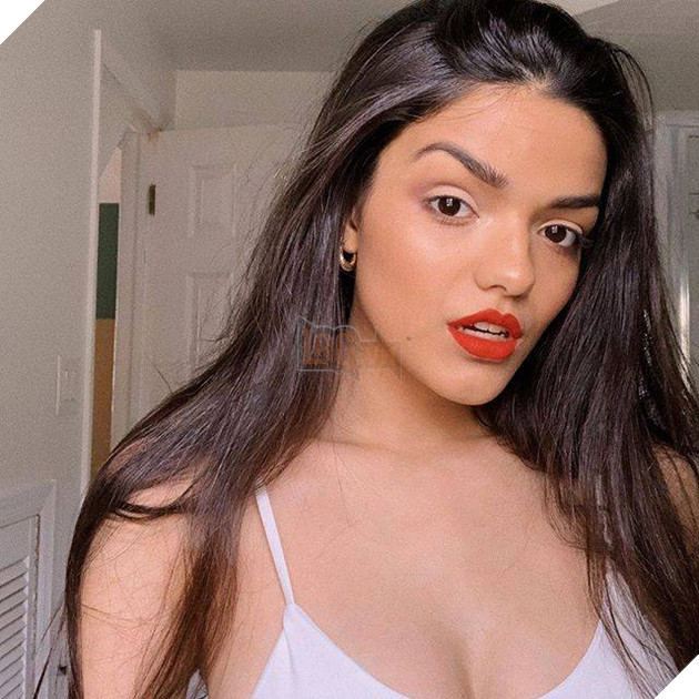 Nhan sắc đời thực siêu cuốn hút của nữ diễn viên da màu sẽ vào vai nàng Bạch Tuyết của nhà Disney 7