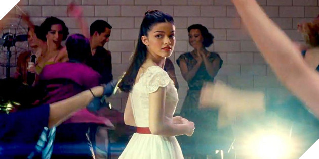 Nhan sắc đời thực siêu cuốn hút của nữ diễn viên da màu sẽ vào vai nàng Bạch Tuyết của nhà Disney 5