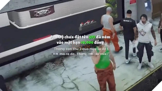 Thấy vợ con mình bị xúc phạm, Độ Mixi đã có hành động khiến cộng đồng nể phục