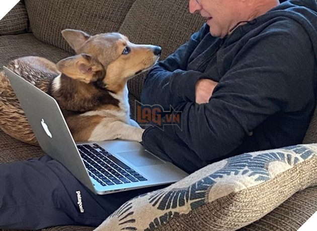 20 người đàn ông miệng lúc nào cũng nói cấm không nuôi chó mèo nhưng lại là người yêu thương chúng nhất gia đình 6