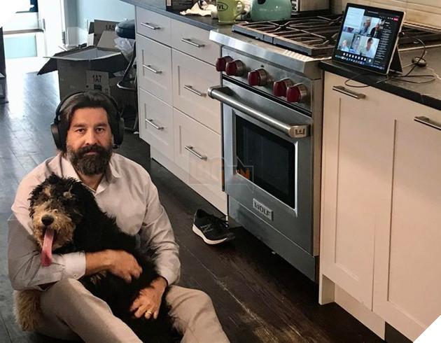 20 người đàn ông miệng lúc nào cũng nói cấm không nuôi chó mèo nhưng lại là người yêu thương chúng nhất gia đình 2