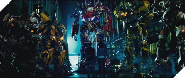 Ron Perlman được chọn là diễn viên lồng tiếng cho siêu phẩm Transformer sắp tới 2