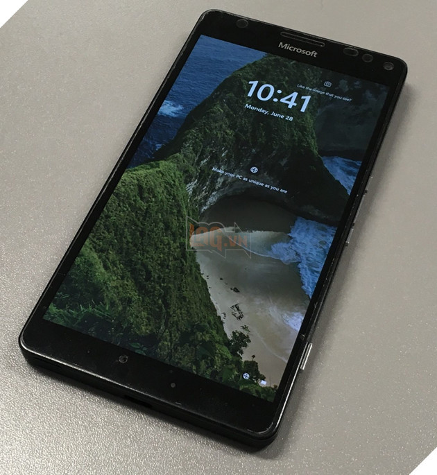Hãy cùng xem qua cách hoạt động của Windows 11 khi được chạy trên Nokia Lumia 950 XL 