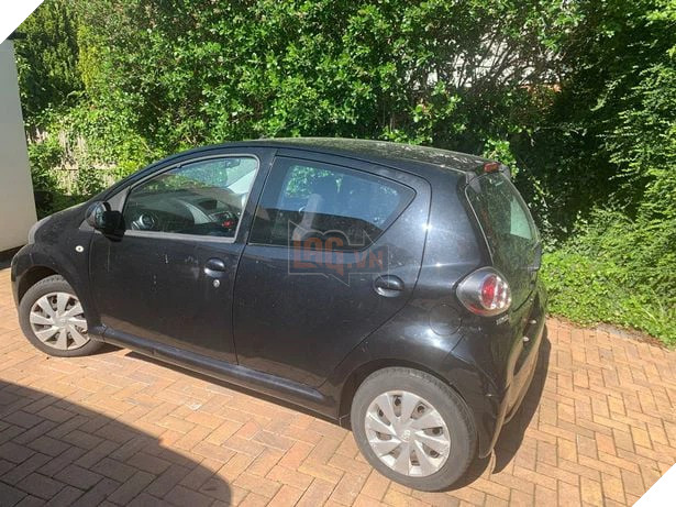 Để con trai chơi game trên điện thoại của mình, người đàn ông phải bán xe để trả tiền nạp game 3