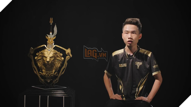 Thần đồng Liên Quân Mobile bất ngờ bị khóa tài khoản với nguyên do được cho là buff bẩn  4